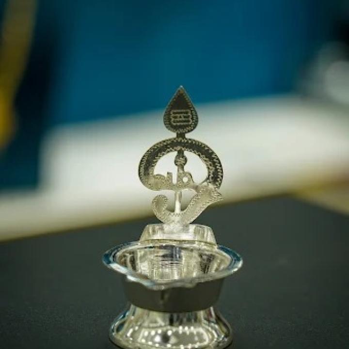 Silver Murugam Om Lamp, Kumkum chimil